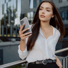 Kryt CLEAR 2mm na Motorola Edge Průhledný